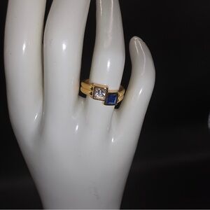 Vintage Avon Modern Sapphire & Crystal Ring – 1990s Gold Tone